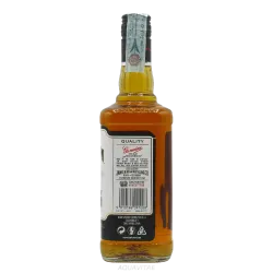 In questa sezione troverai tutta la nostra selezione di whiskey americano Jim Beam, per maggiori informazioni contattare il numero 0687755504
